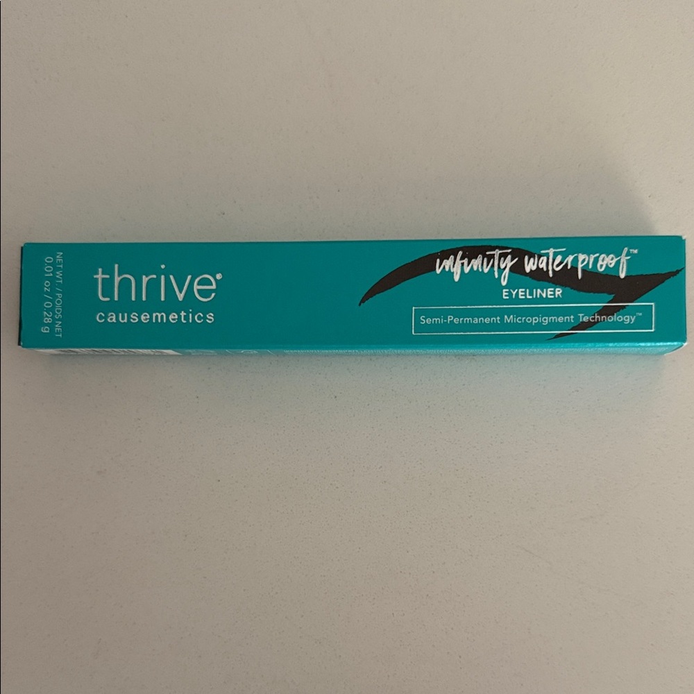 Thrive Causemetics Infinity Eyeliner - Matte Black